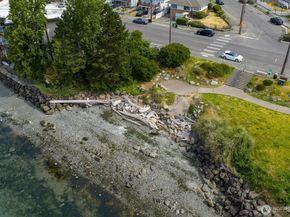 3717 Beach Drive SW 207, Seattle WA 98116