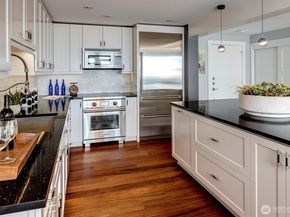 3717 Beach Drive SW 207, Seattle WA 98116