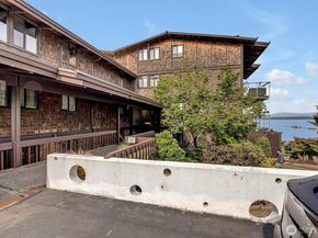 3717 Beach Drive SW 207, Seattle WA 98116