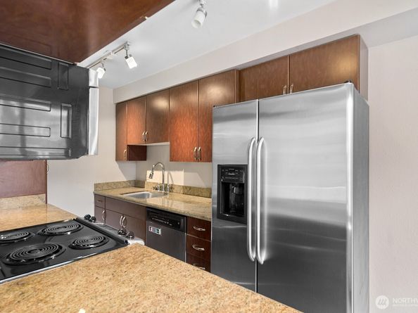 1105 Spring Street 407, Seattle WA 98104