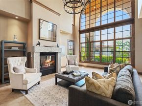 435 8th Avenue W, Kirkland WA 98033