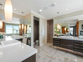 435 8th Avenue W, Kirkland WA 98033