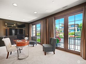 435 8th Avenue W, Kirkland WA 98033