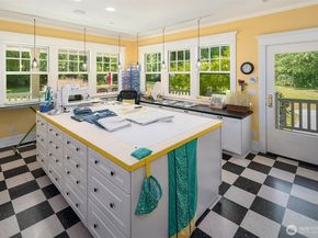 19840 Vashon Highway SW, Vashon WA 98070