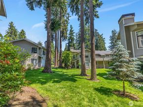 9009 Avondale Road NE D107, Redmond WA 98052
