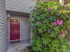 9009 Avondale Road NE D107, Redmond WA 98052