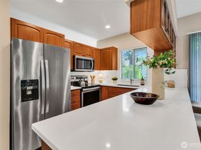 9009 Avondale Road NE D107, Redmond WA 98052