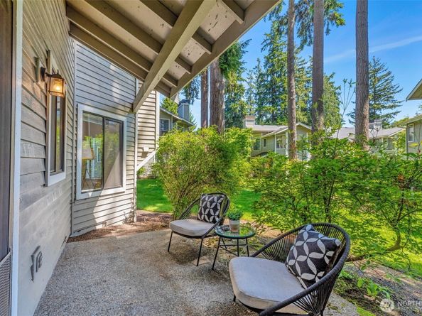 9009 Avondale Road NE D107, Redmond WA 98052