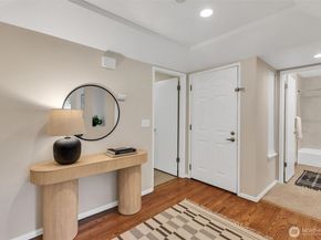 9009 Avondale Road NE D107, Redmond WA 98052