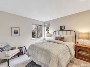 9009 Avondale Road NE D107, Redmond WA 98052