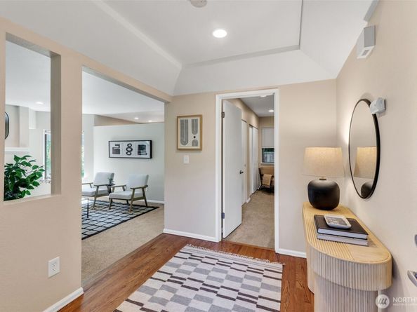 9009 Avondale Road NE D107, Redmond WA 98052
