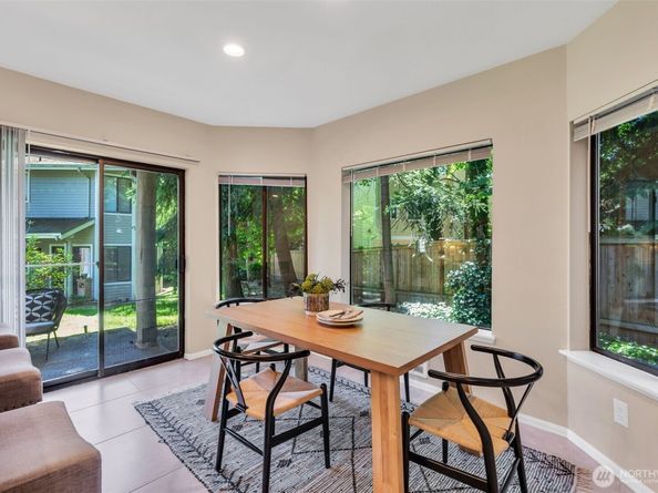9009 Avondale Road NE D107, Redmond WA 98052
