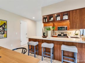 9009 Avondale Road NE D107, Redmond WA 98052