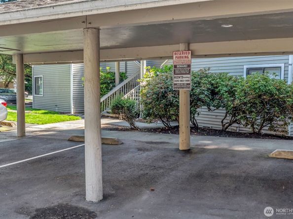 9009 Avondale Road NE D107, Redmond WA 98052