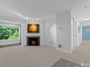 975 Aberdeen Avenue NE G203, Renton WA 98056