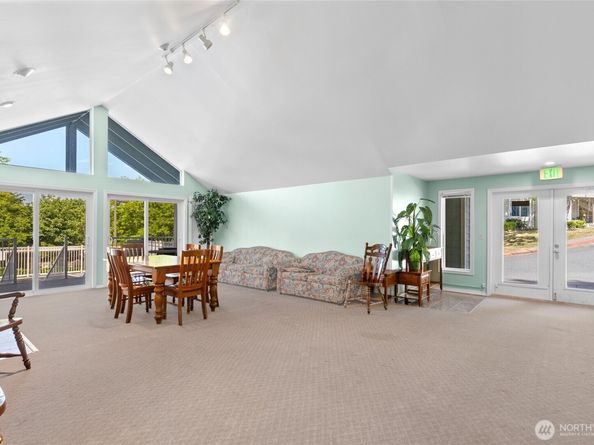 975 Aberdeen Avenue NE G203, Renton WA 98056