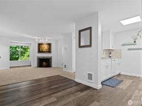 975 Aberdeen Avenue NE G203, Renton WA 98056