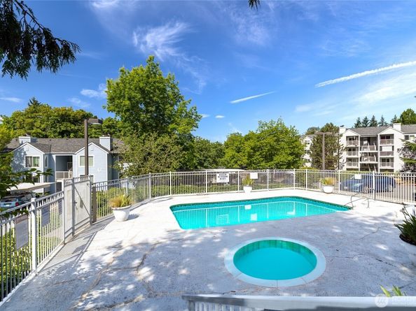 975 Aberdeen Avenue NE G203, Renton WA 98056