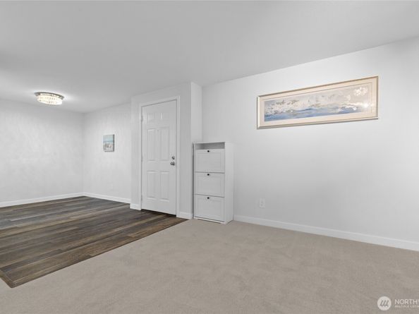975 Aberdeen Avenue NE G203, Renton WA 98056