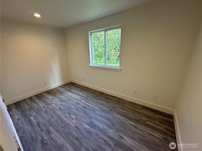 7041 E Washington Street, Port Orchard WA 98366