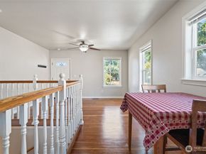 902 Hewitt Avenue, Bremerton WA 98337