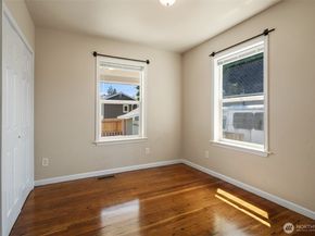 902 Hewitt Avenue, Bremerton WA 98337