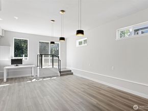 1120 156th Ave SE, Bellevue WA 98007