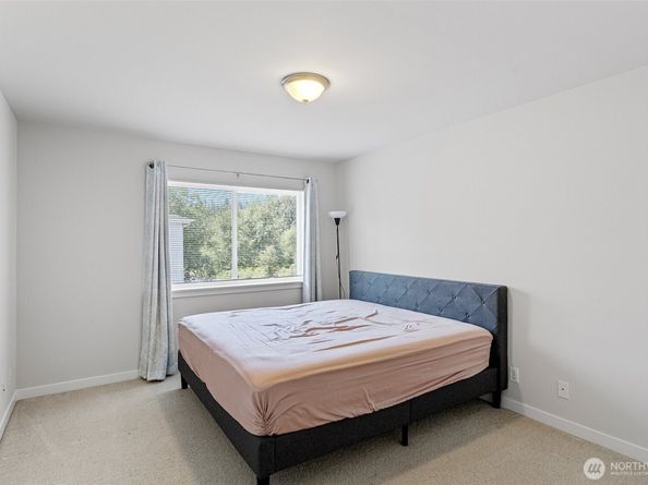 1120 156th Ave SE, Bellevue WA 98007