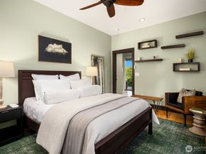 1237 Hawley Way NE, Bainbridge Island WA 98110