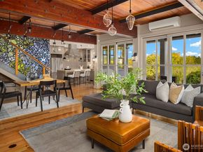 1237 Hawley Way NE, Bainbridge Island WA 98110