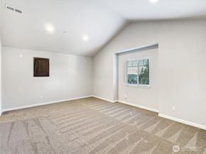 4339 S 160th Street, Tukwila WA 98188
