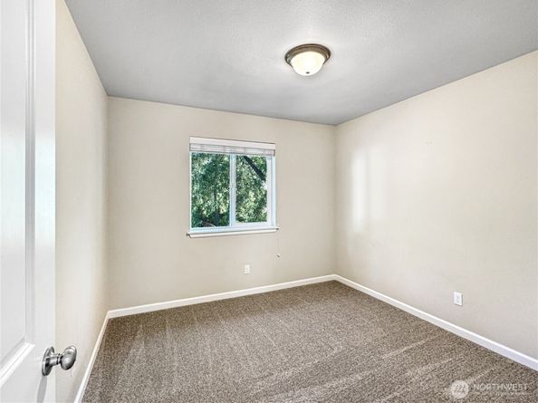 4339 S 160th Street, Tukwila WA 98188