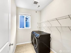 4339 S 160th Street, Tukwila WA 98188