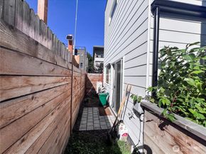1042 S Donovan Street 5, Seattle WA 98108