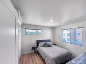 1042 S Donovan Street 5, Seattle WA 98108