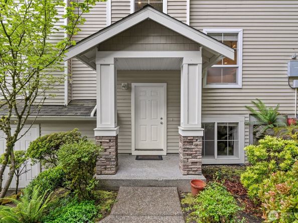 22029 39th Place S, Kent WA 98032