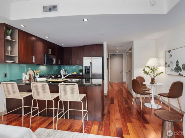 900 Lenora Street 702, Seattle WA 98121