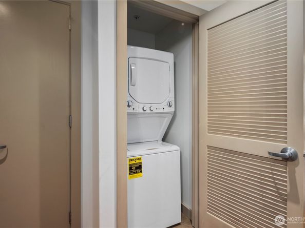 900 Lenora Street 702, Seattle WA 98121