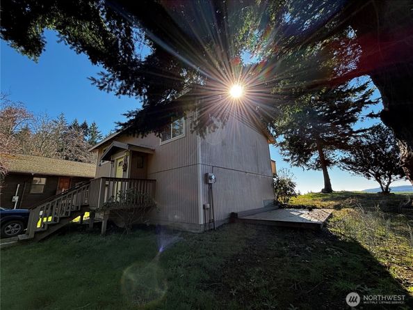 18 Whidbey Island Dr. Drive, Hat Island WA 98902