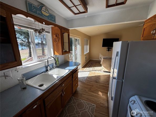 18 Whidbey Island Dr. Drive, Hat Island WA 98902