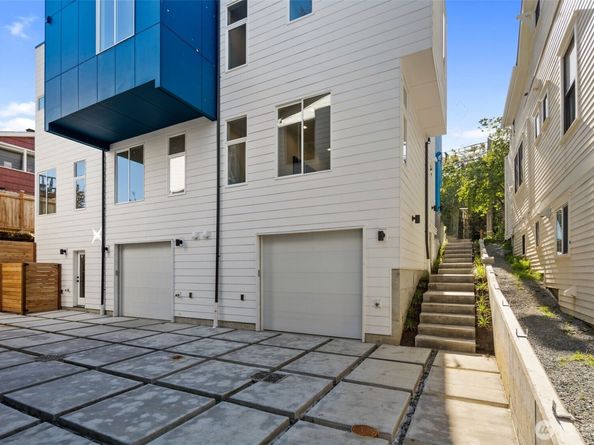 4518 B 33rd Avenue S, Seattle WA 98118