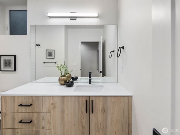 4518 B 33rd Avenue S, Seattle WA 98118