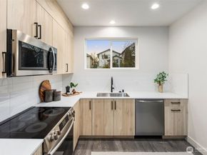 4518 B 33rd Avenue S, Seattle WA 98118