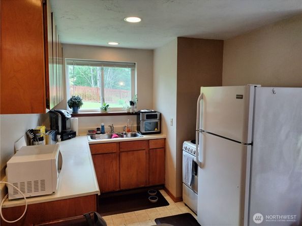 21926 Vashon Highway SW, Vashon WA 98070