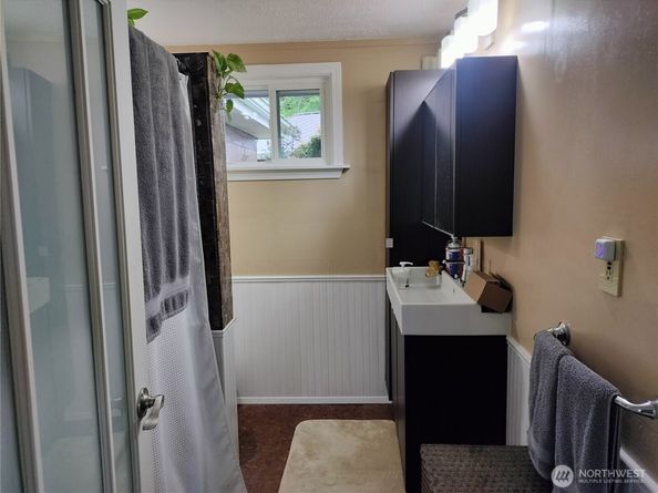 21926 Vashon Highway SW, Vashon WA 98070