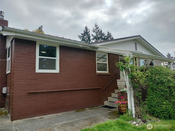 21926 Vashon Highway SW, Vashon WA 98070