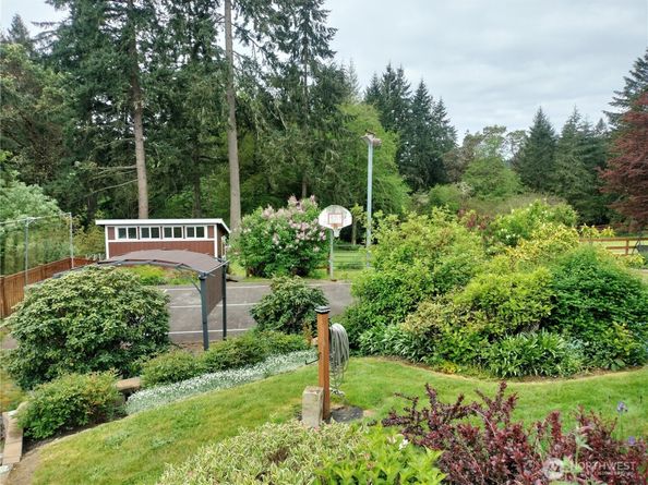 21926 Vashon Highway SW, Vashon WA 98070