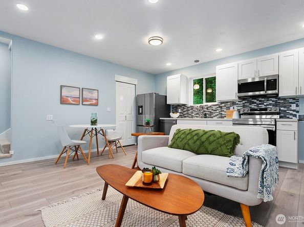 3265 31st Avenue SW, Seattle WA 98126