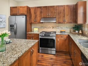 365 NE Denny Way, Issaquah WA 98029