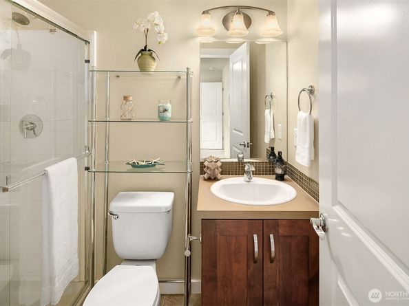 365 NE Denny Way, Issaquah WA 98029